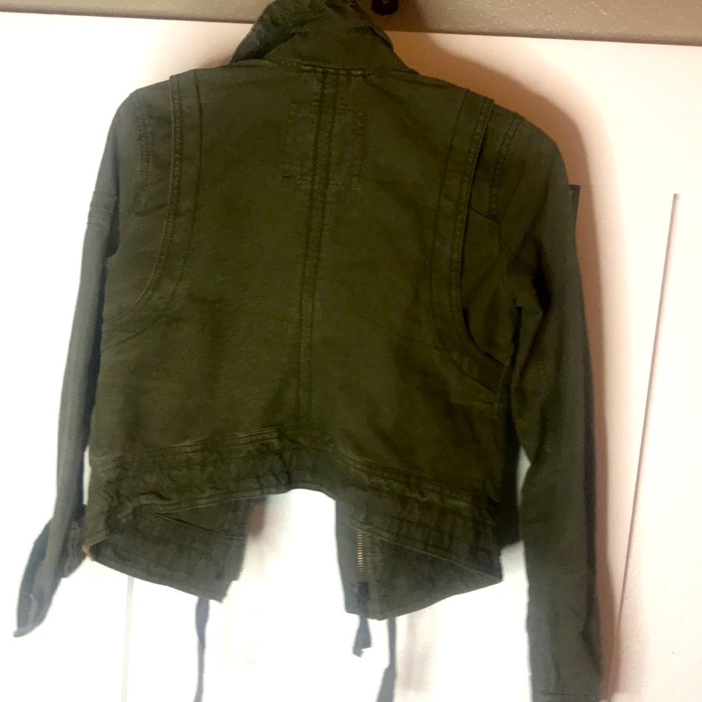 Jacket - Picture 3 of 3